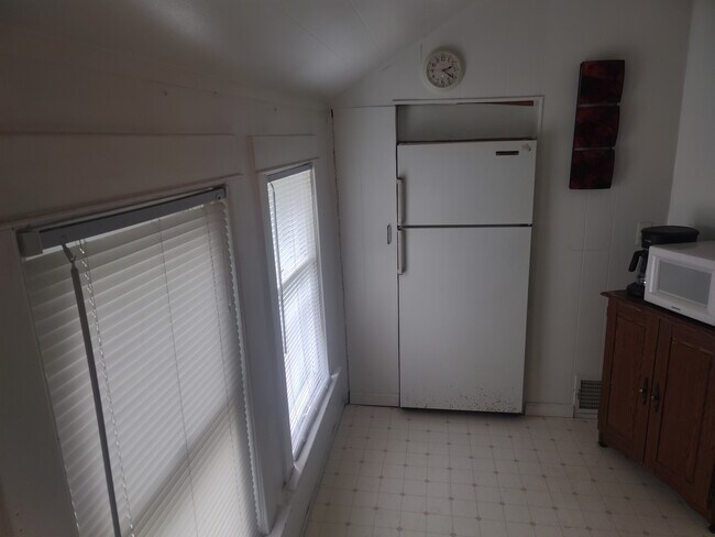 Foto del edificio - 310 N Mountain St
