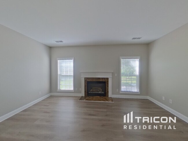 Foto del edificio - 1004 Emerson Ln