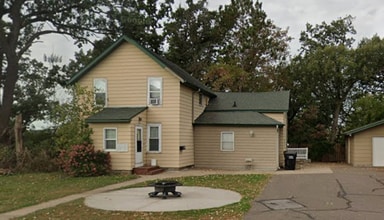 Building Photo - 423 2nd St W