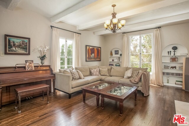 Foto principal - 1332 Comstock Ave