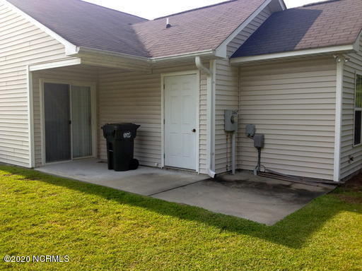 Building Photo - 3807 Blue Grass Ct
