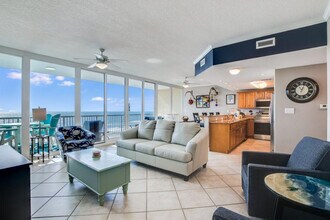 Building Photo - 1524 W Beach Blvd