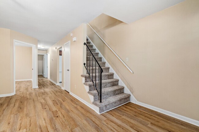 Foto del edificio - 4117 Rainbow Dr