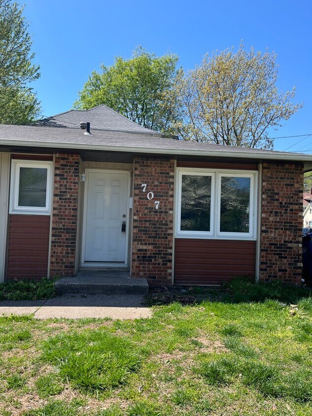 Foto principal - 707-711 S Broadway Ave