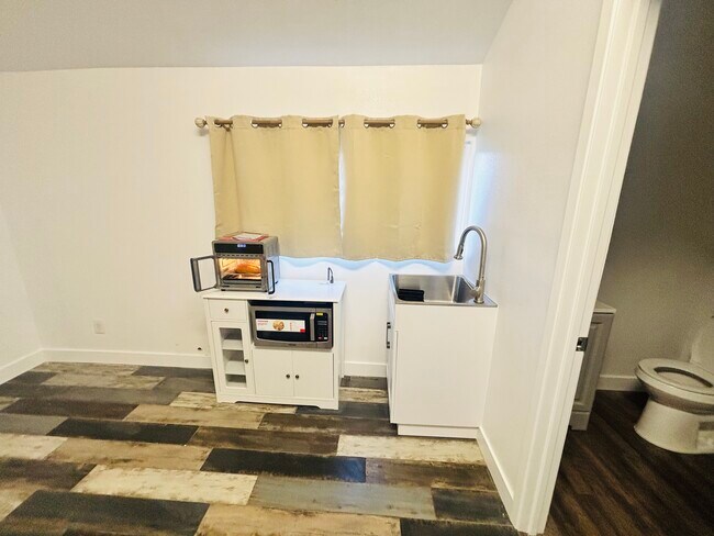 Foto del edificio - 152 W Tenth St