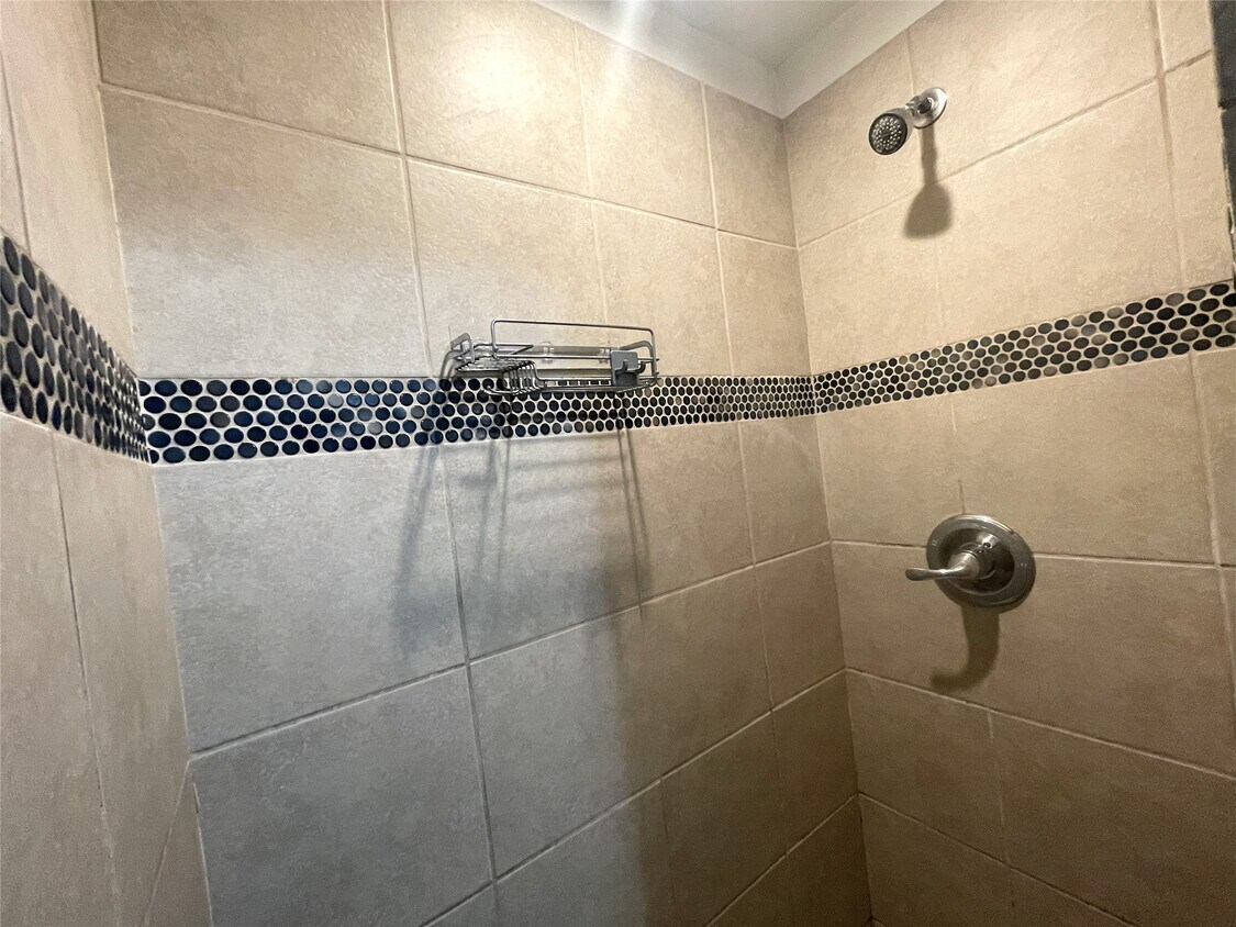 Foto principal - 10723 Southview St