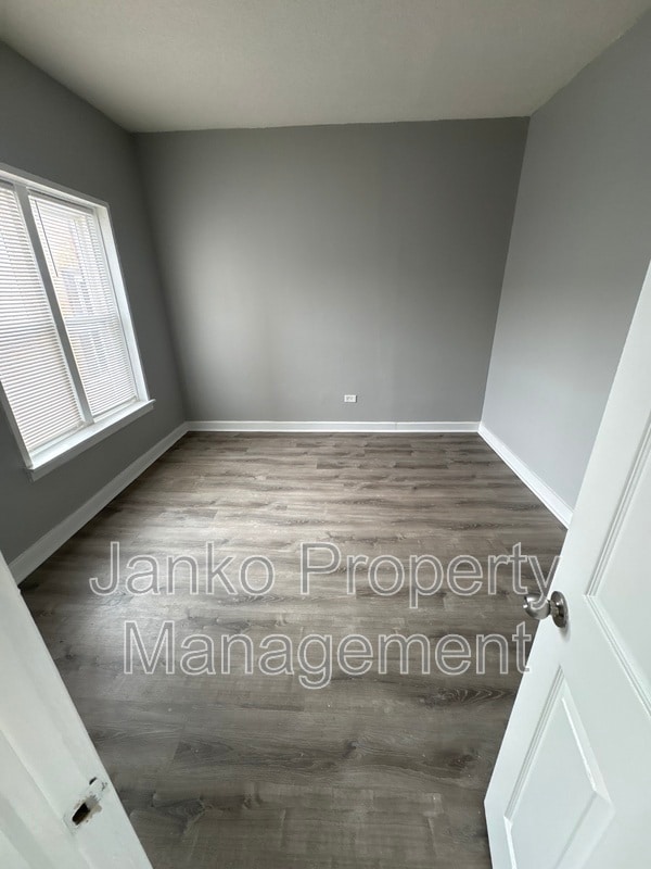 Foto del edificio - 6631 S Ellis Ave