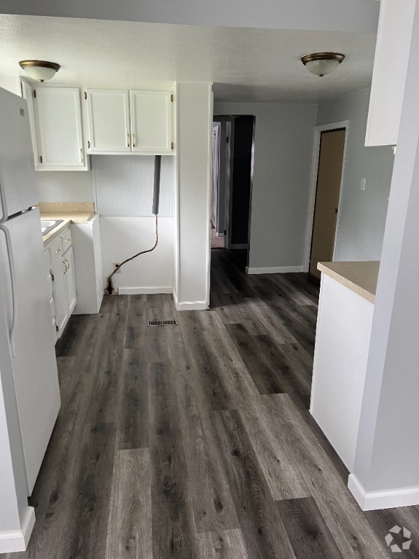 Building Photo - 25777 Modrell Ave