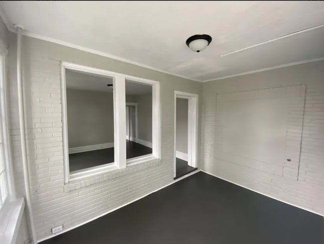 Building Photo - 2667 N 6th St