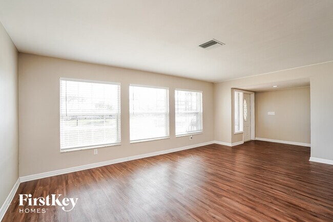 Foto del edificio - 5804 SW 1st Pl