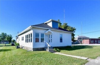 Building Photo - 103 Main St