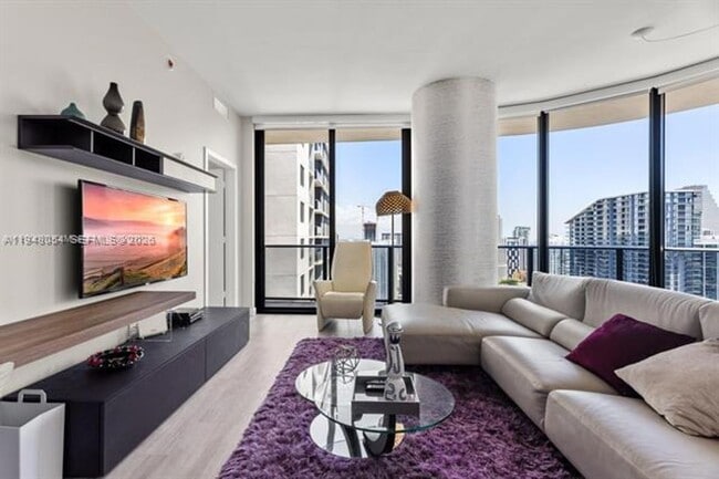 Foto del edificio - 55 SW 9th St