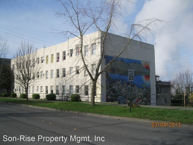 421 E Maple St Bellingham Wa 98225 Apartment For Rent In Bellingham Wa Apartments Com