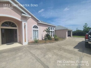 Building Photo - 1812 Sweetwater Bend