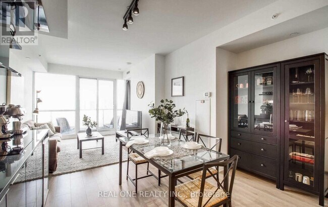 Photo du bâtiment - 70 Temperance St