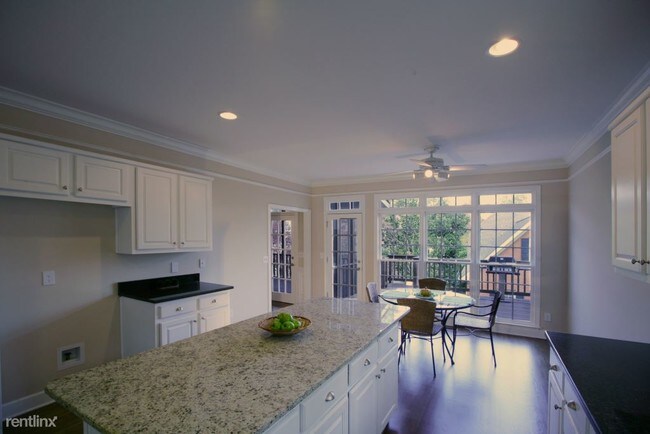 Building Photo - 3 br, 3 bath House - 9880 Terrace Lake Pointe