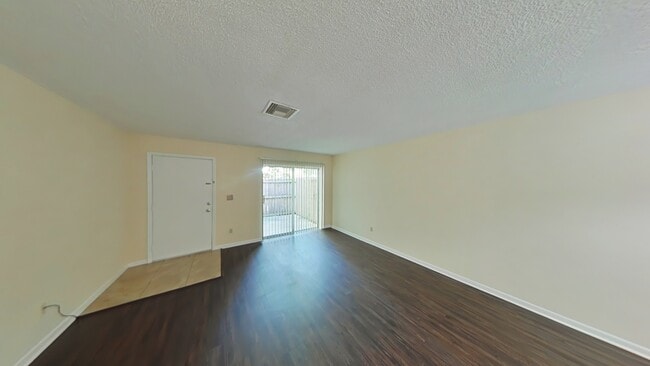 Building Photo - Woodland Bend Apartments