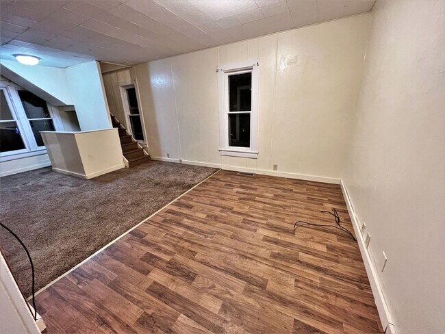 Foto del edificio - 208 E 10th Ave