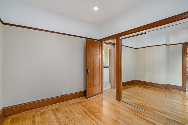 Foto del edificio - 24 Randwick Ave - 2 bedroom | 1 bath | Low...