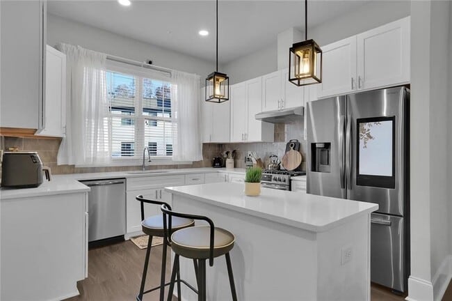 Building Photo - 8026 Linfield Way