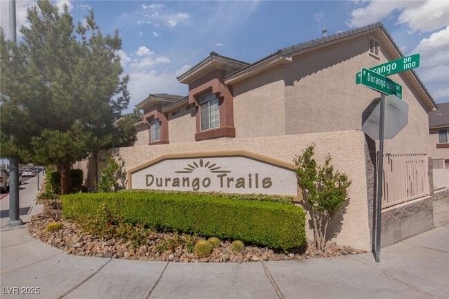 Foto del edificio - 1021 Dusty Creek St
