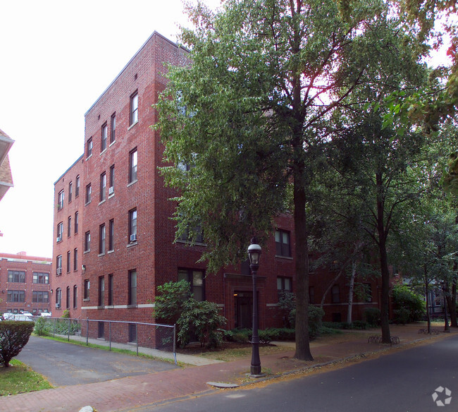 Building Photo - Armoury Commons