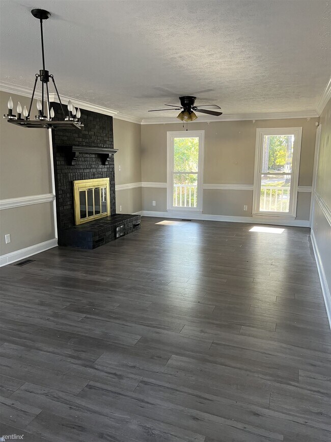 Building Photo - 4 br, 2.5 bath House - 5620 Mum Creek Lane