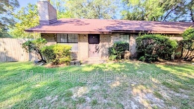 Building Photo - 9345 Chisholm Rd