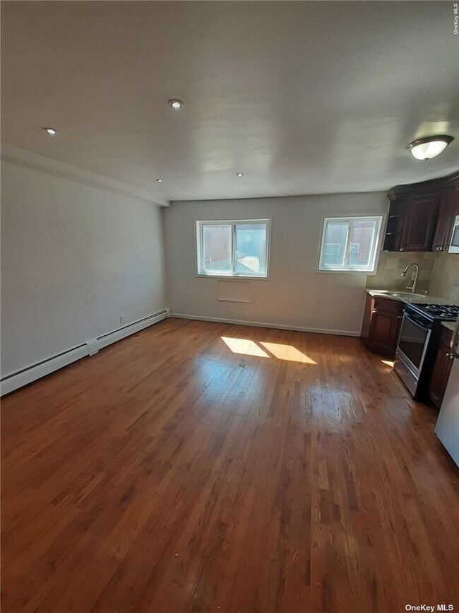 Foto del edificio - 964 Ashford St