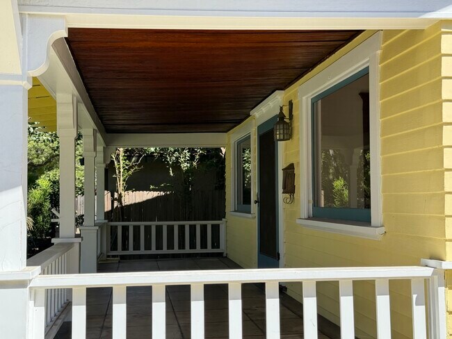 Building Photo - 2020 Milan Ave