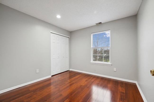 Foto del edificio - 3607 Riddle Ct