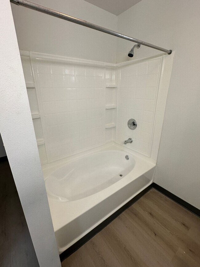 Foto del edificio - Renovated 3 bedroom 2.5 bath home in Ewa Gentry