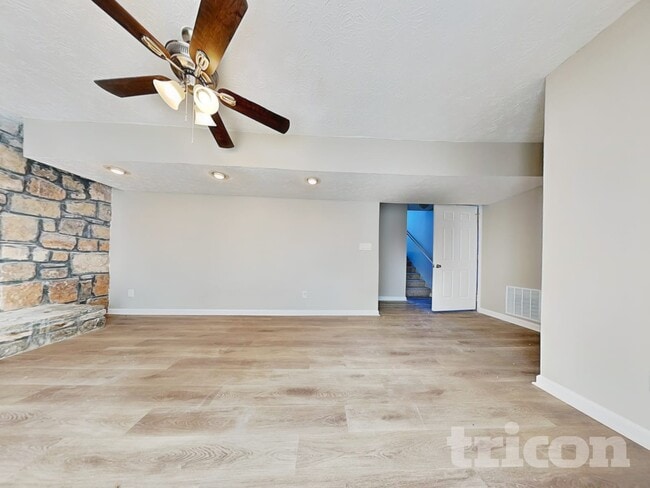 Foto del edificio - 2236 Windsor Dr SW