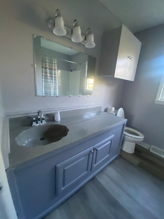 Foto del edificio - Fully renovated duplex - 109A Sador St.