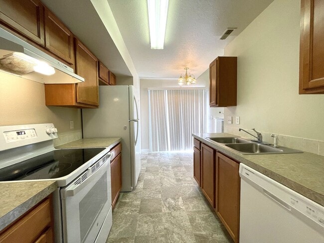 Building Photo - 2053 Lexi's Ln