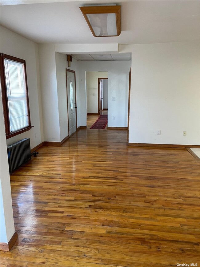Building Photo - 90-00 Hollis Ct Blvd