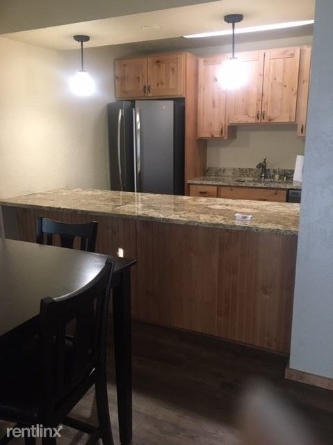 Building Photo - 2 br, 1 bath Townhome - 27 Cedar Ct