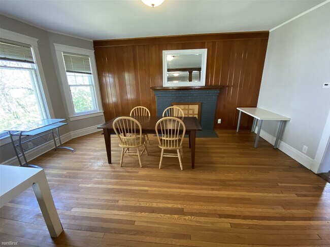 Building Photo - 6 br, 3 bath House - 517 Elm St