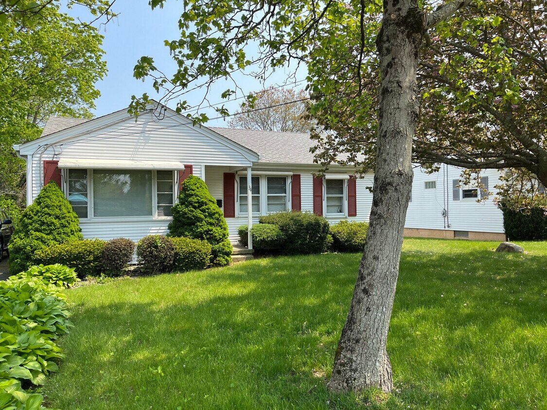 34 East Ave, Westerly, RI 02891 House Rental in Westerly, RI