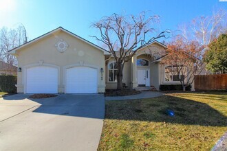 Building Photo - 1743 Pinot Ct