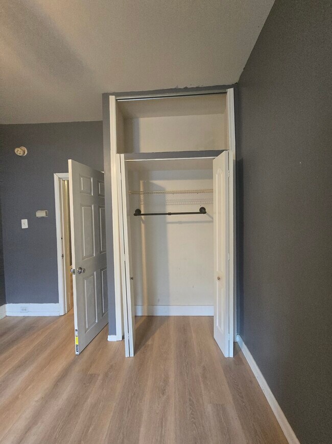 Foto del edificio - 530 E Penn St