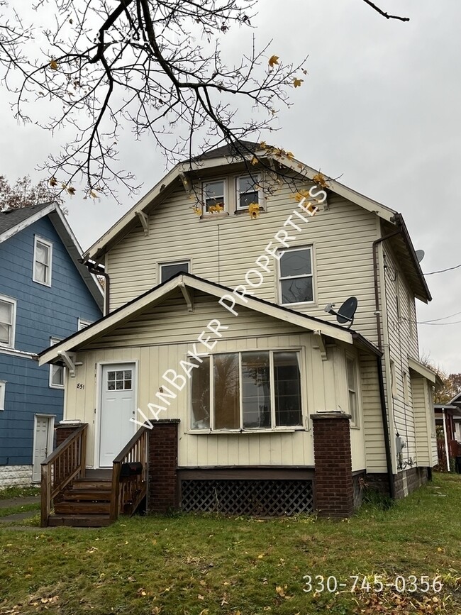 Building Photo - 851 Carroll St