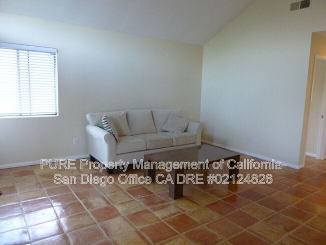 Building Photo - 2443 Caminito Ocean Cove