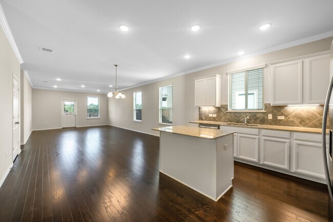 Foto del edificio - 508 English Oak St