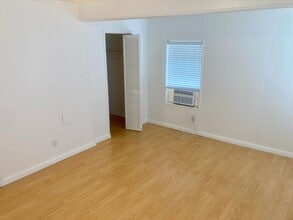 Building Photo - 6927 Avenue O
