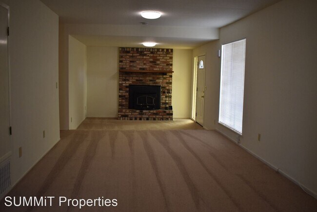 Foto del edificio - 4 br, 1.5 bath House - 2226 Fairfield Avenue