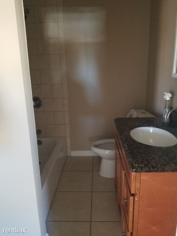 Foto del edificio - 3 br, 2 bath House - 214 Oak PL