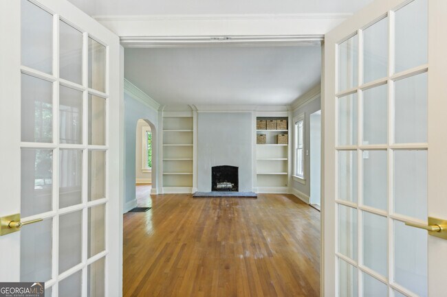 Building Photo - 1500 N Highland Ave NE