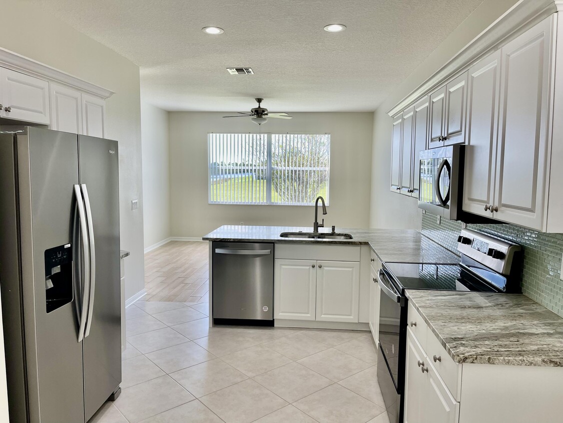 Primary Photo - 10419 SW Southgate Ct
