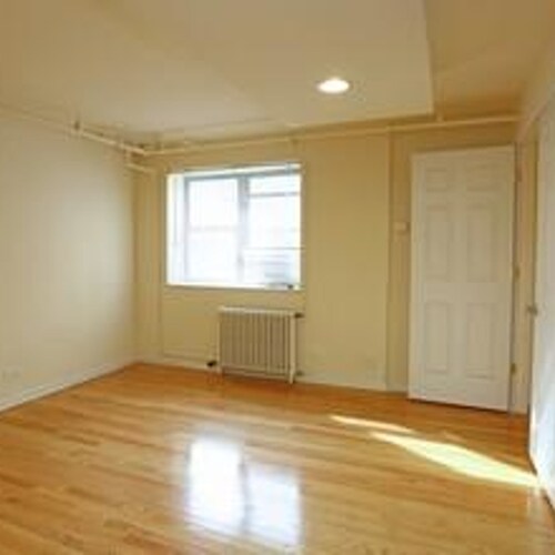 Building Photo - 108 Fellows Ct